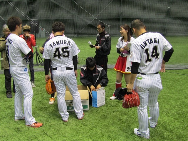 ネクソン×千葉ロッテ野球教室（2016年12月4日）