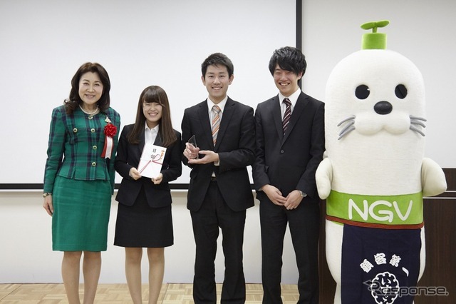 3位：慶應義塾大学 「「あいとら」～出会い×家族愛～」