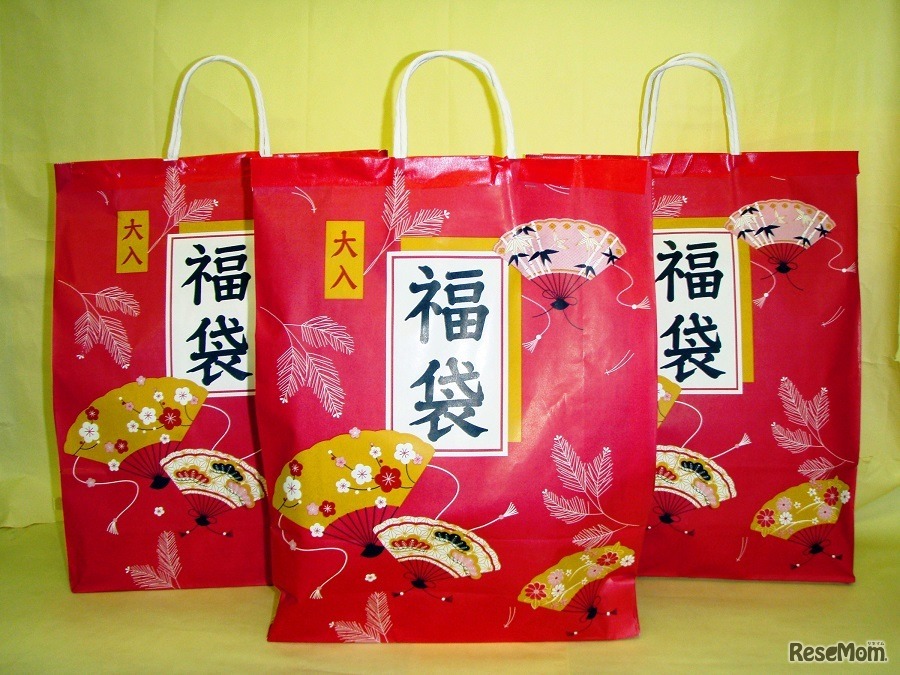 ぬいぐるみなどが入った福袋を発売