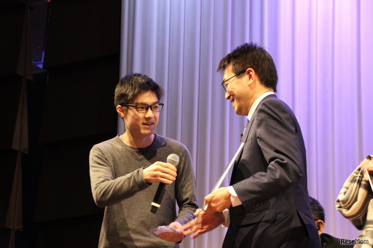 孫正義育英財団設立記念　対談イベント「～未来を創る若者たちへ～」2017年2月10日