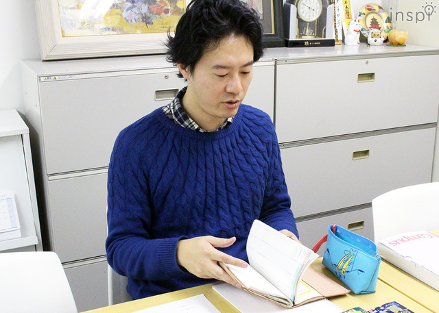 ジブン手帳をめくりながら、「ジブン手帳を使っていますがなかなか使いこなせなくて。これを使いこなせるようになるのが目下の目標です（笑）」と話されていました