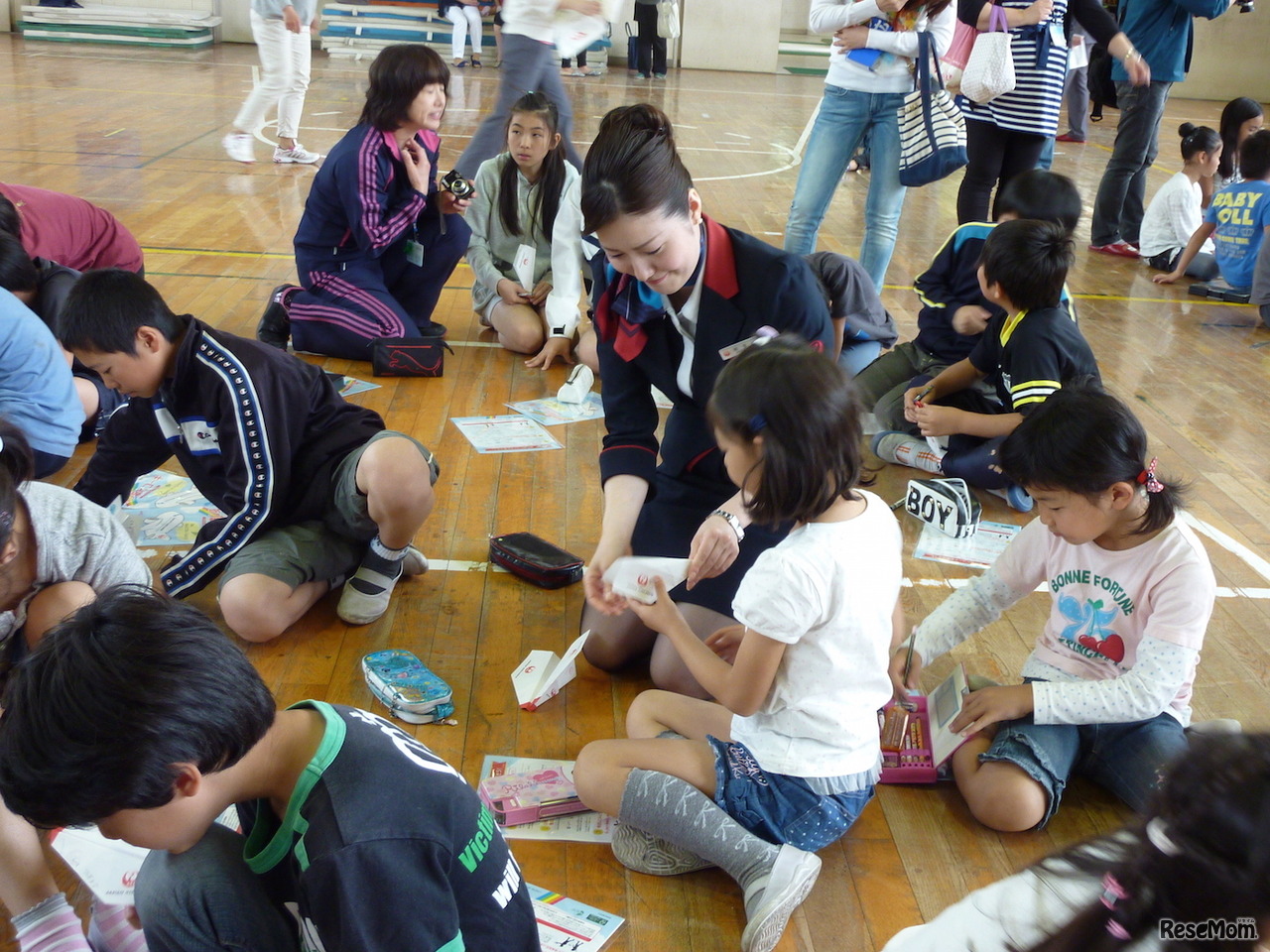 JAL折り紙ヒコーキ教室 開催時のようす