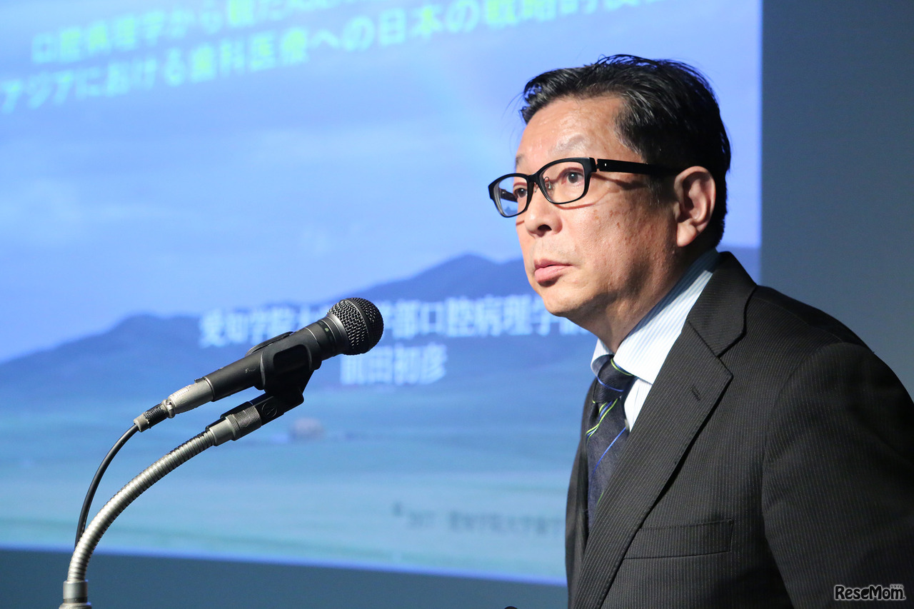 愛知学院大学歯学部口腔病理学講座教授・日本病理学会口腔病理専門医研修指導医である前田初彦氏