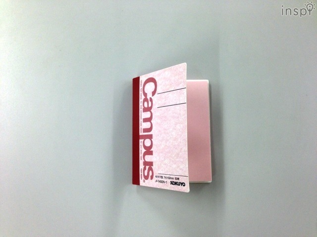 今でも手に入るコクヨのミニ文具　キャンパスノートがデザインの「タックメモ」［写真10］
