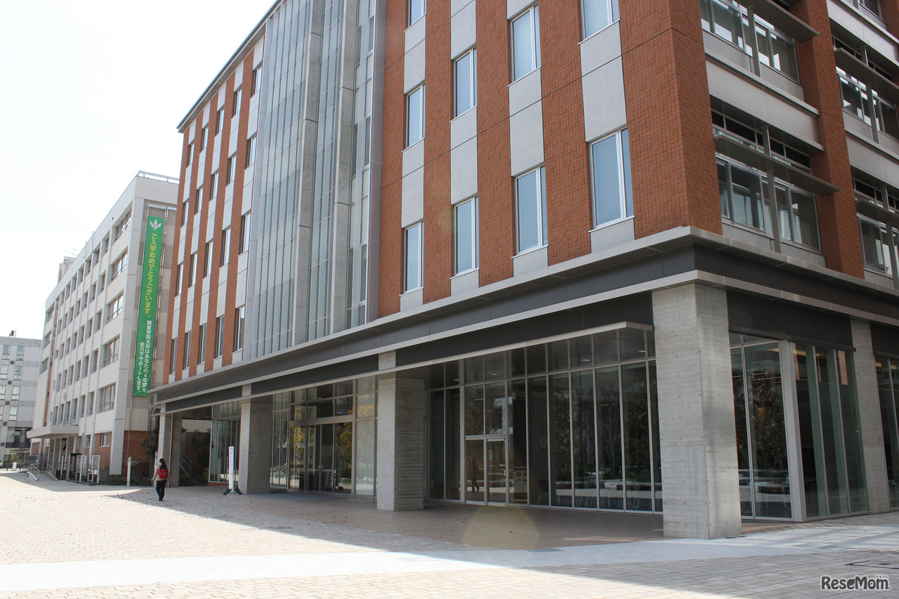 関東学院大学　金沢八景キャンパス　3号館