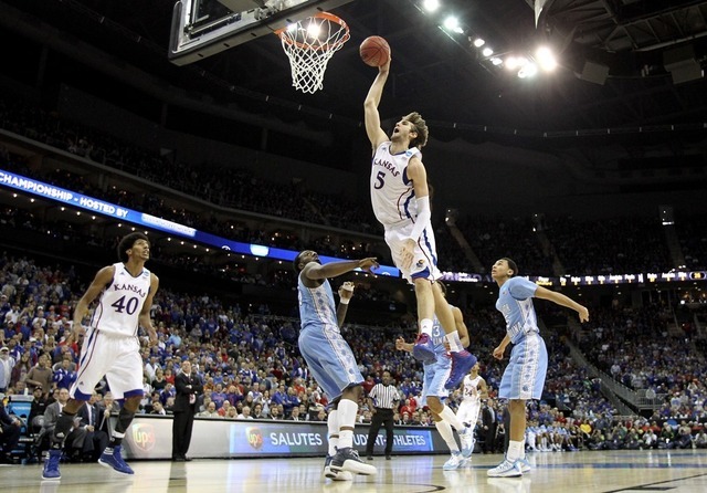 大学スポーツ　参考画像