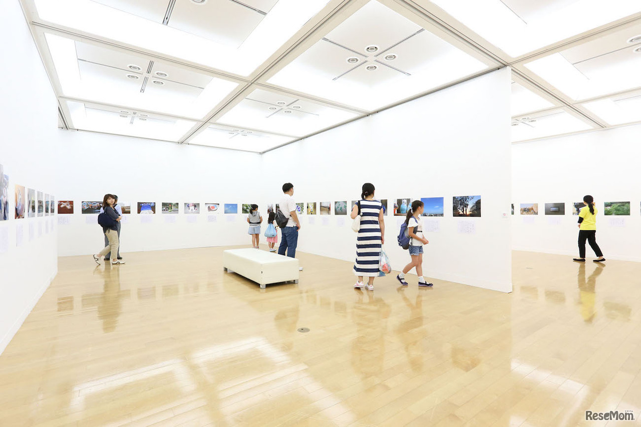 こどもぎゃらりぃ2016の展示風景
