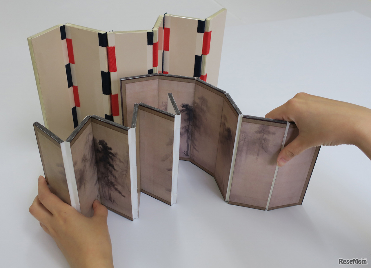 ハンズオンコーナー「びょうぶにさわる」