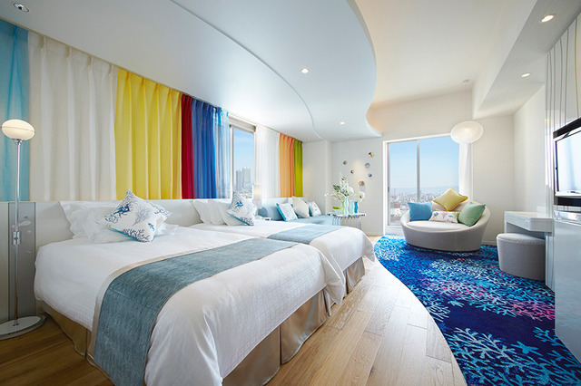 コーナーパレス