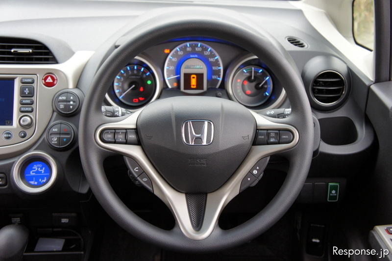 ホンダ フィットHV