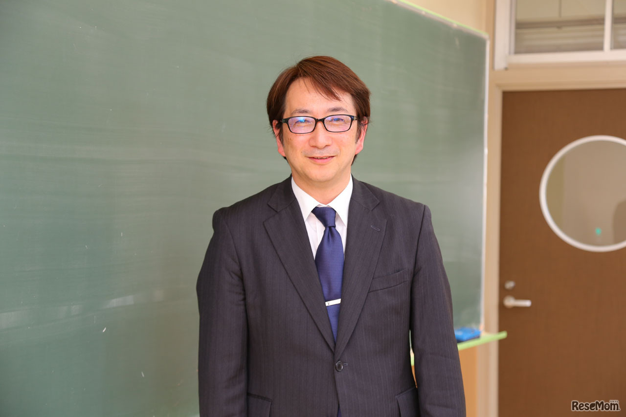 千代田女学園の大改革に取り組む荒木貴之校長