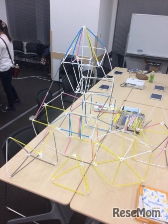 Strawbees（ストロービーズ）