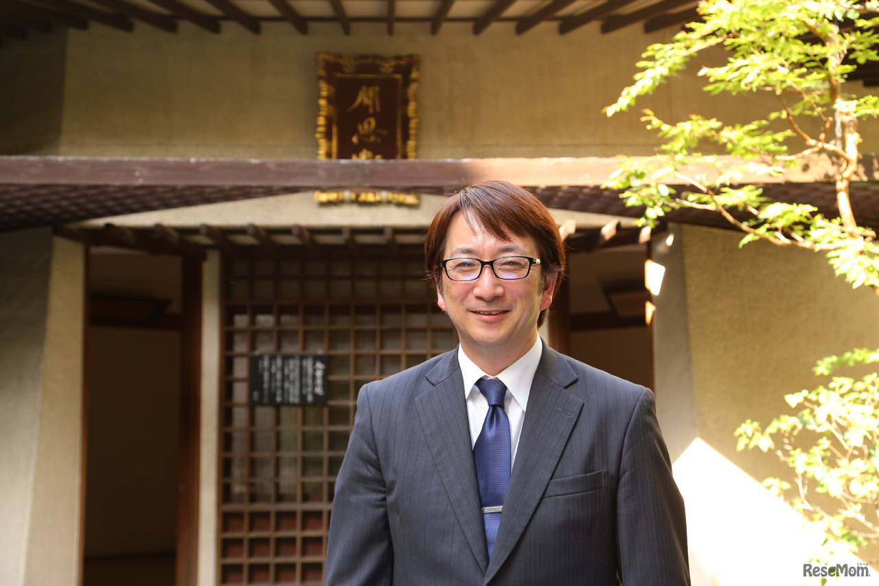 千代田女学園の大改革に取り組む荒木貴之校長