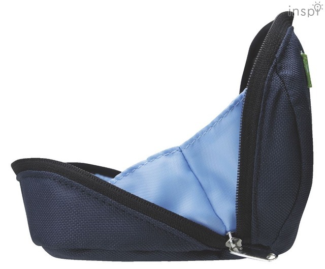 開けると内面が広がって見えるシェル型構造