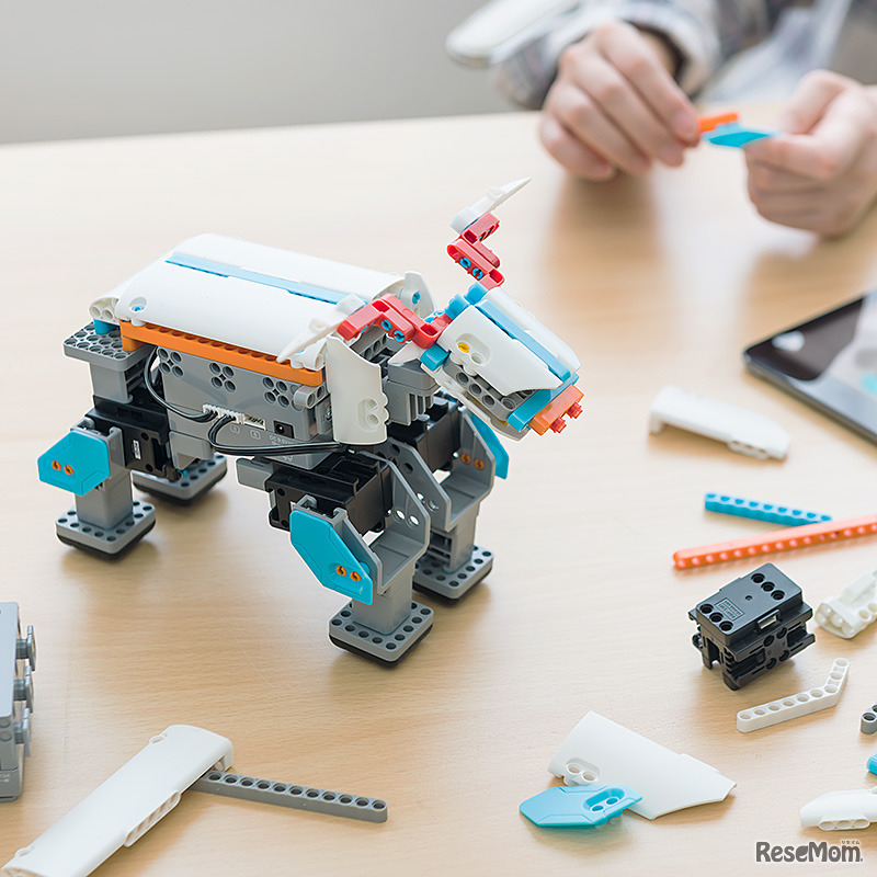 教育ロボットキット「UBTECH Jimu robot MINI KIT（800-UBSET001）」