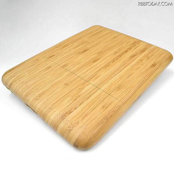 背面（iPadは別売） 背面（iPadは別売）