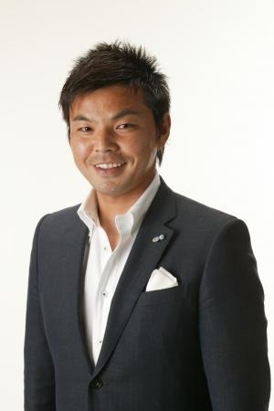 城彰二が小学生を直接指導する「サッカー教室」開催