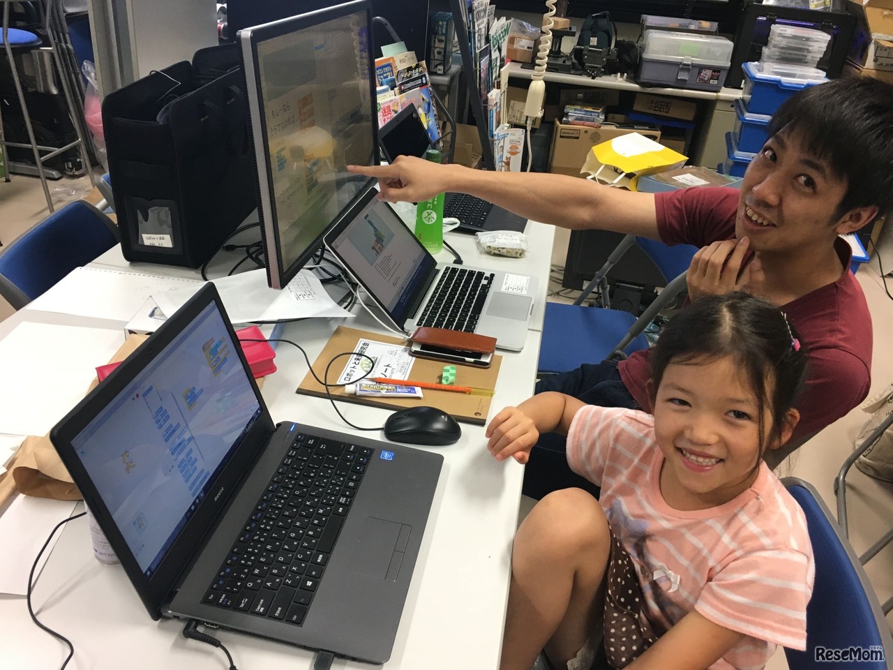 「ロボットと未来研究会」活動のようす