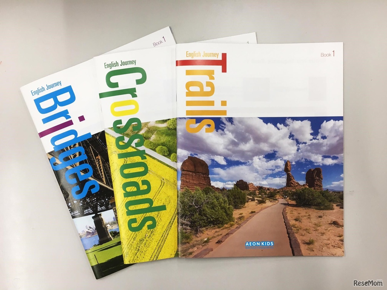 子ども向け英語教育専門教室「イーオンキッズ」に導入される予定の中学生向け新教材「English Journey」