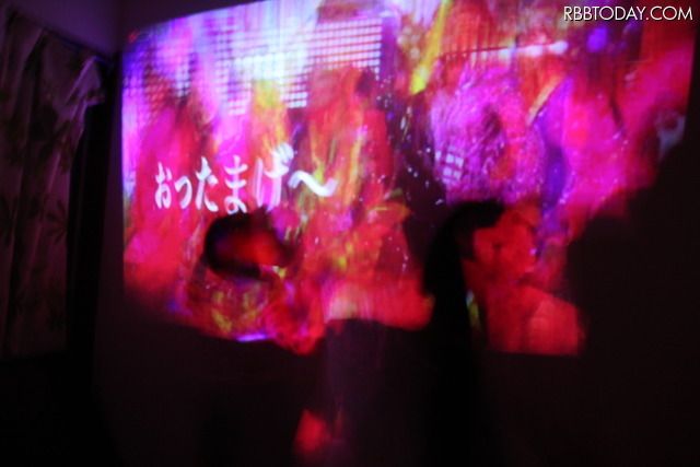 本体位置を少し後ろに下げるだけでびっくりするほどのスケール感に