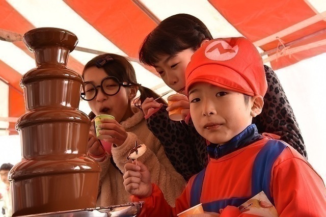 チョコを食べながら走るランイベント「チョコラン2018」が大阪・愛知・横浜で開催決定