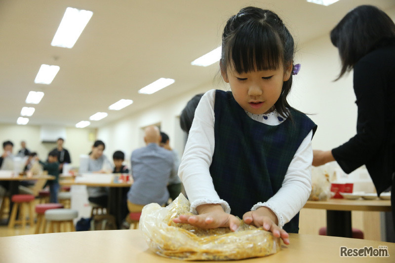 味噌の手づくり教室、食べ比べ教室（写真はプレオープン時のようす）