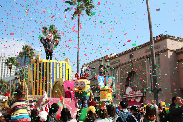 「ユニバーサル・ワンダー・クリスマス」開幕