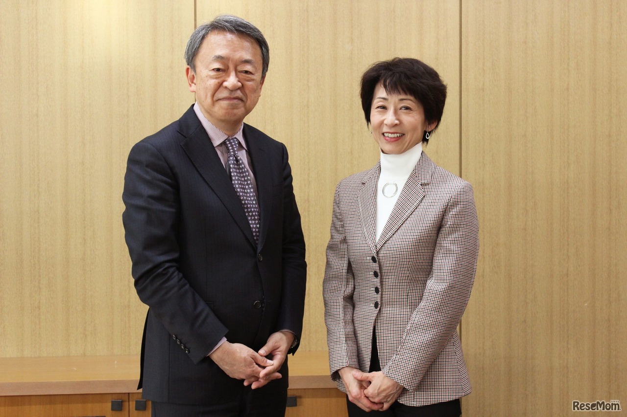 池上彰・増田ユリヤが語る教育「後進国」日本のこれから　ジャーナリストの池上彰氏（左）と増田ユリヤ氏