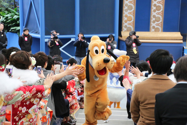 千葉県浦安市「平成29年度浦安市成人式」／東京ディズニーランド