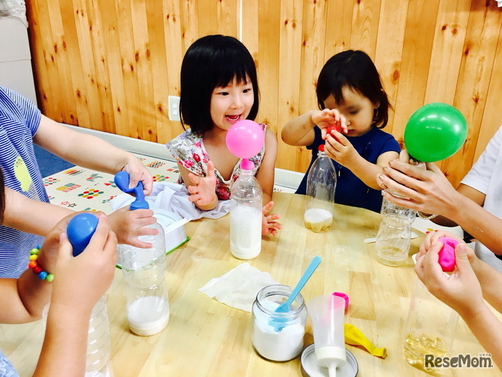 STEAM幼児教室のようす