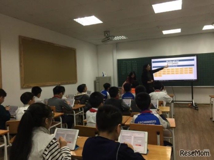 アルキメデス校におけるトライアル実施にあたっての環境テストのようす