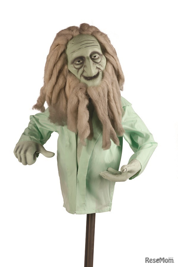 「ホーンテッド・マンション」有名なヒッチ・ハイクする3人のゴースト　(c) Disney