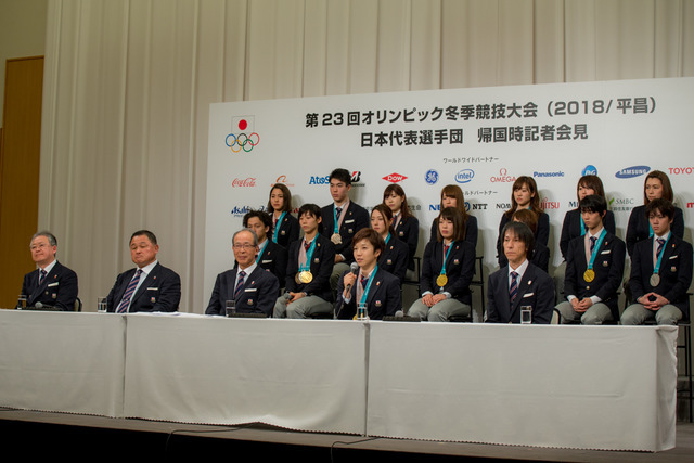 平昌五輪の日本代表選手団帰国時記者会見（2018年2月26日）