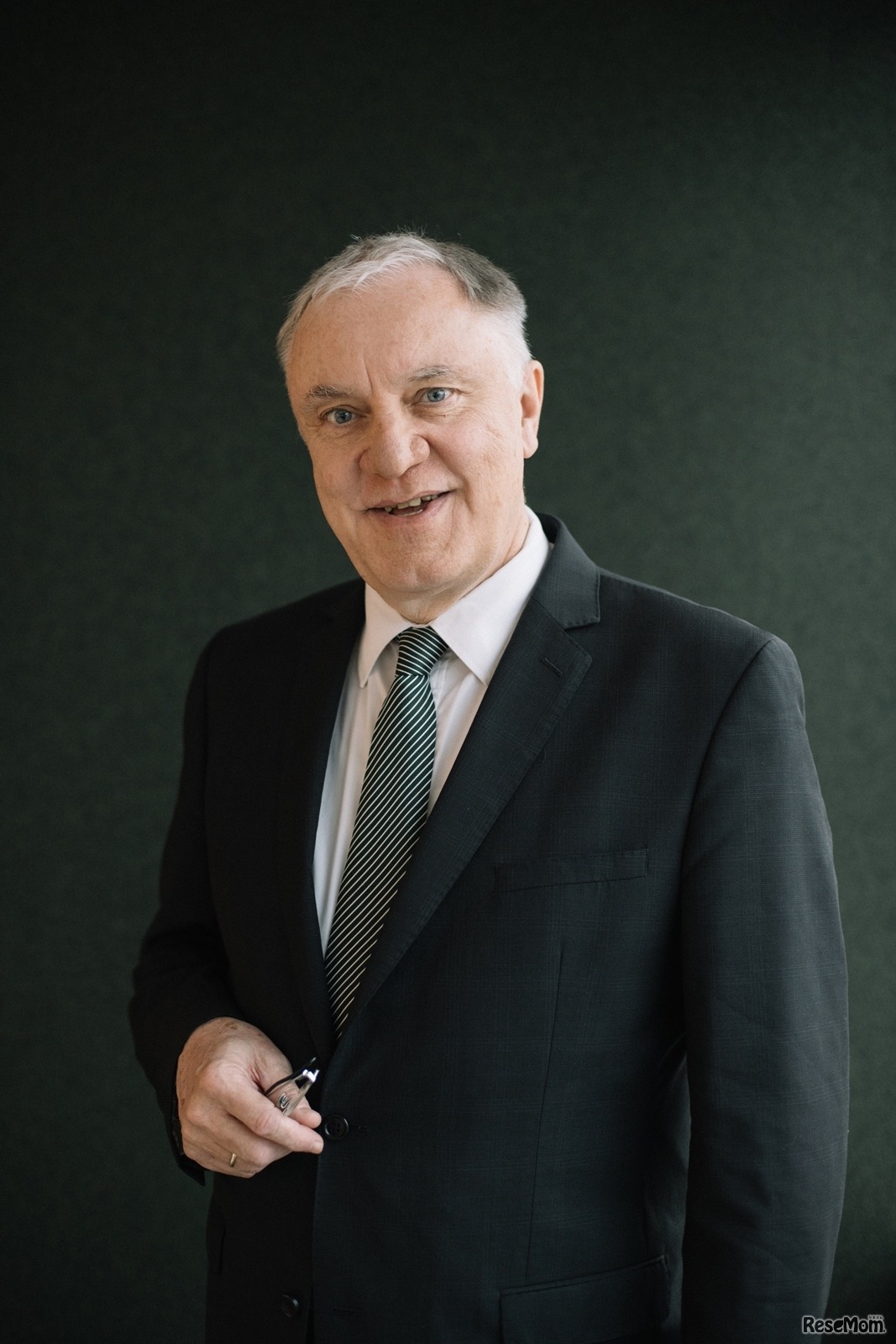 EFドイツ大学進学プログラムの責任者のユルゲン・オーラー。30年以上にわたるドイツでの学習指導経験をもとに、現在は大学進学に特化し進学指導にあたる