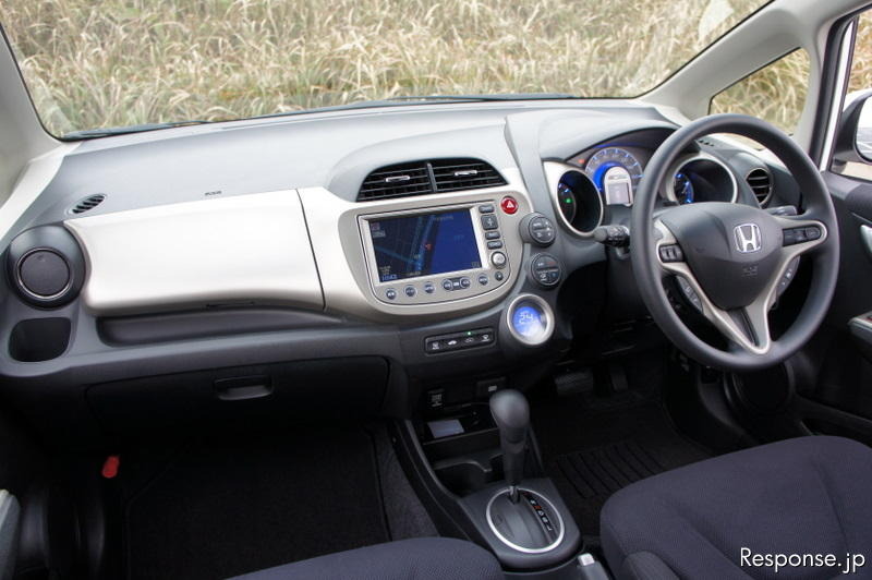 【プリウス vs フィットHV 実燃費対決】250kmのロングドライブで燃費チャレンジ 燃費比較の模様