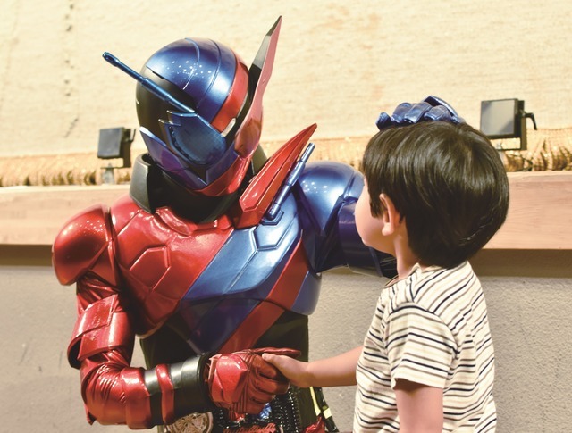 「仮面ライダーワールド」(C)石森プロ・テレビ朝日・ＡＤＫ・東映