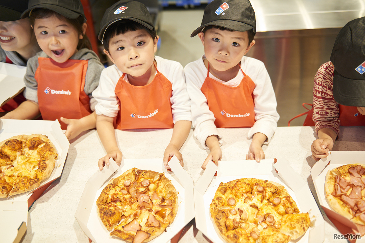 世界に一枚のオリジナルピザが完成！