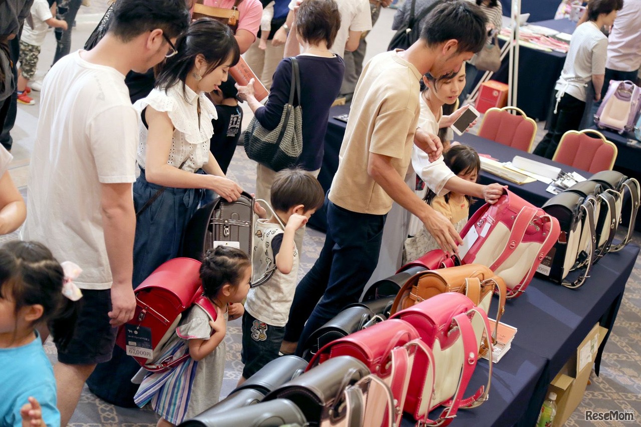 「合同ランドセル展示会」過去のようす