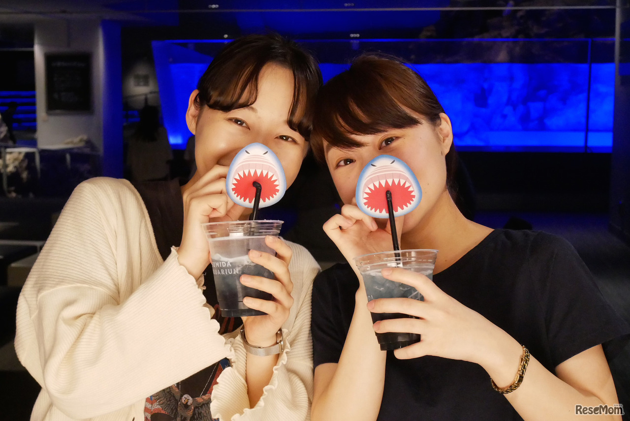 限定ドリンク「なりきり！メガロドンドリンク」イメージ