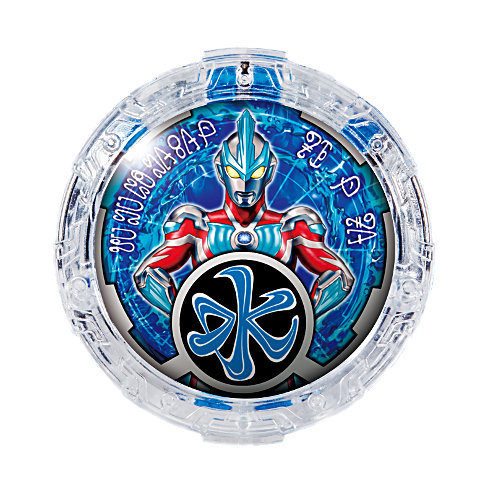 『ウルトラマンR／B（ルーブ）』変身アイテム「ルーブクリスタル」(C)円谷プロ (C)ウルトラマンＲ／Ｂ製作委員会・テレビ東京