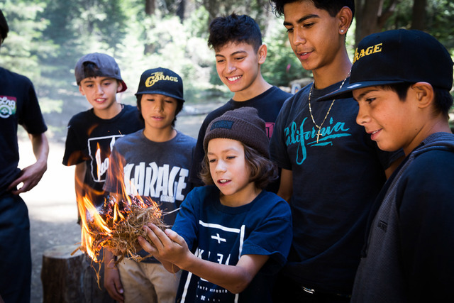 スケートボードスクールとキャンプ生活を体験する「スケートキャンプ」開催