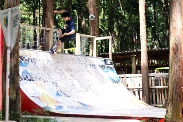 スケートボードスクールとキャンプ生活を体験する「スケートキャンプ」開催