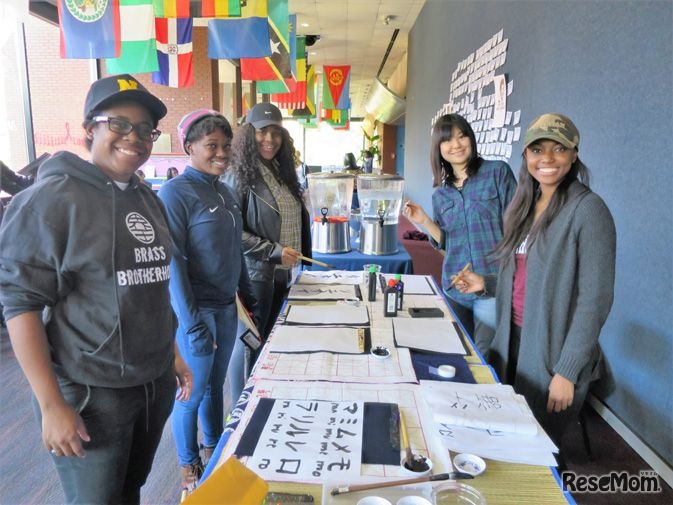 フルブライト語学アシスタント（FLTA）プログラム 参加者のようす