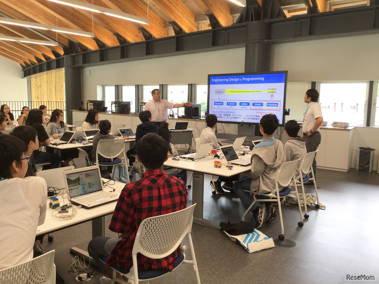 国際高専 見学会のようす