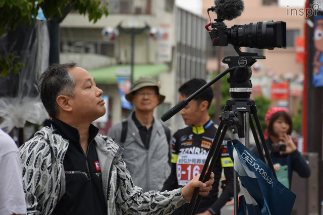 朝一番からチームの熱い1日を記録していた黒田さん／「いす-1グランプリ」埼玉羽生大会（2018-19シーズン 第3戦）