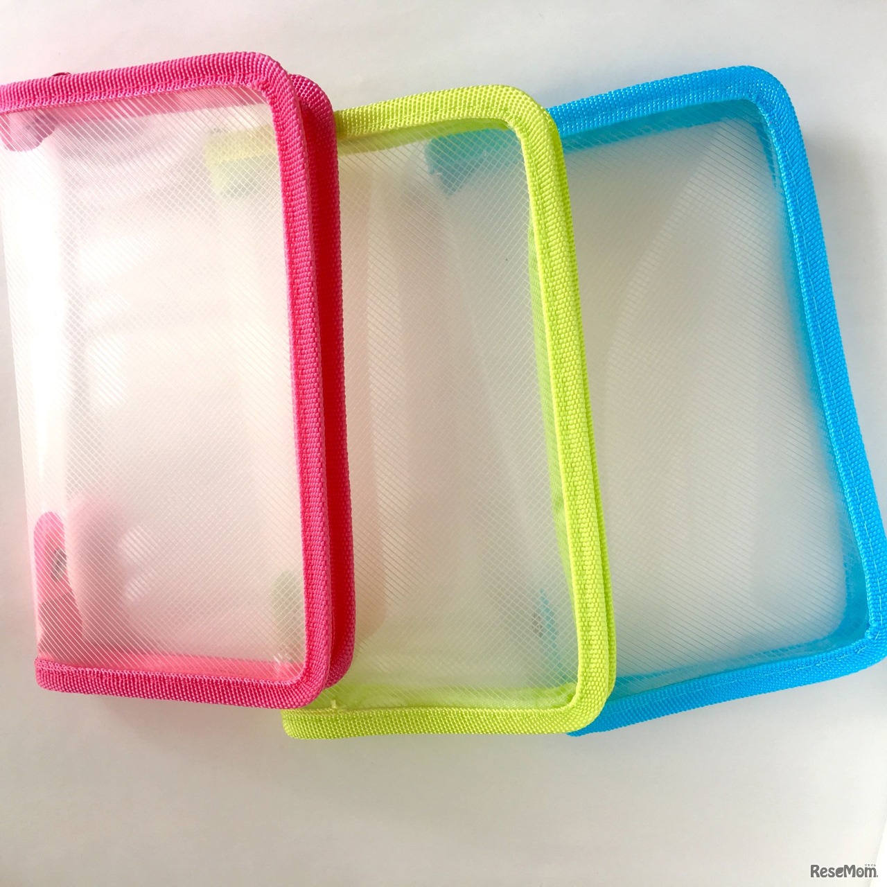 カラー収納ケース（オレンジ、ブルー、グリーン、ピンクから選べる）