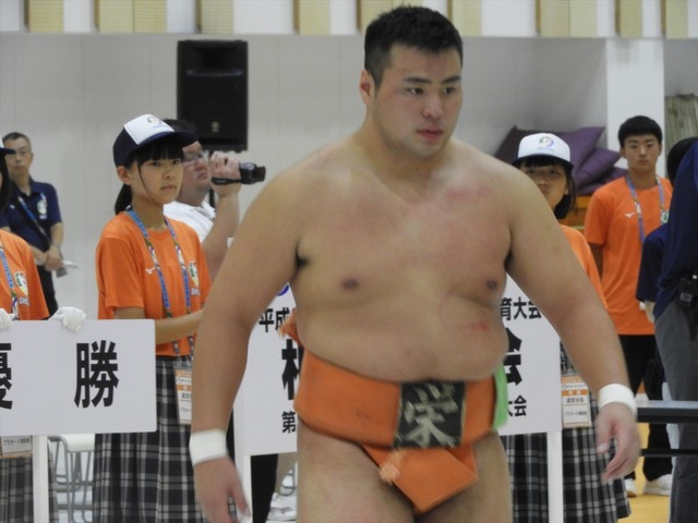 優勝した齋藤大輔君（埼玉栄）