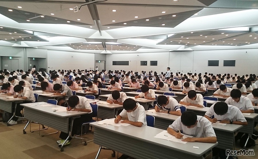 「数学甲子園2018」予選のようす