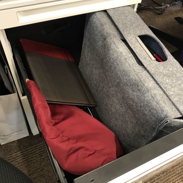 キャビネットからそのまま取り出し、そのまましまえるサイズ。