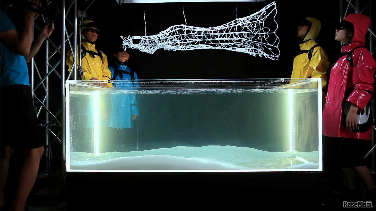 「大科学実験」で使用した装置や器具が未来館に集結